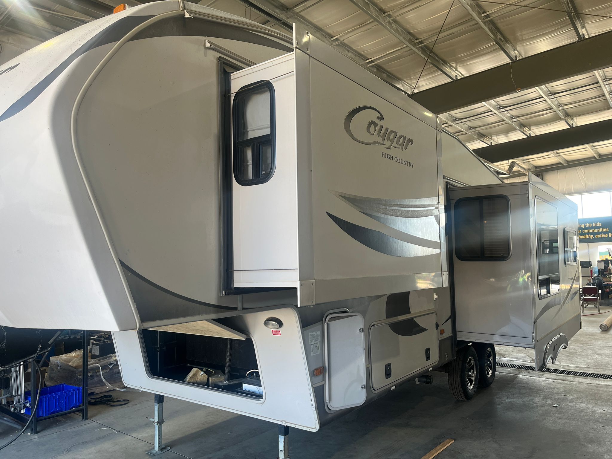 2012 Keystone Cougar High Country 291RLS